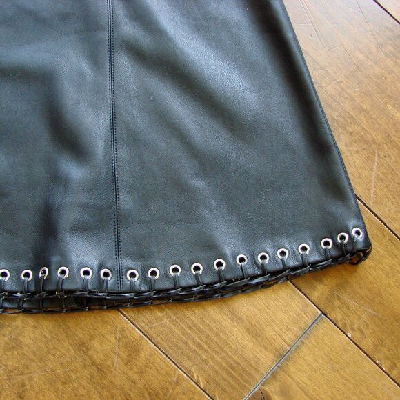 Black Faux Leather Mini Skirt Silver Grommet Festival Boho Size Medium - Picture 7 of 8